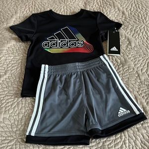 Adidas boys shorts set